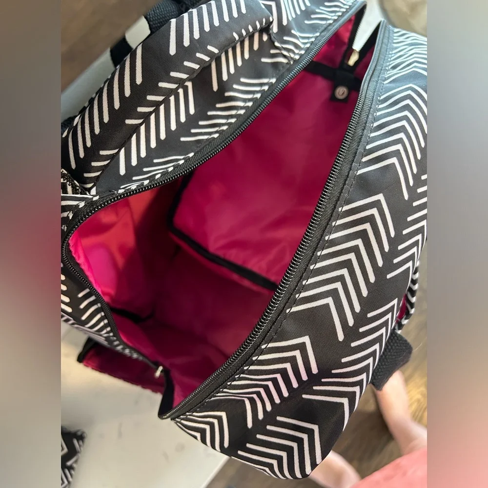 Sarah Wells pumping backpack set - Picture 5 of 10